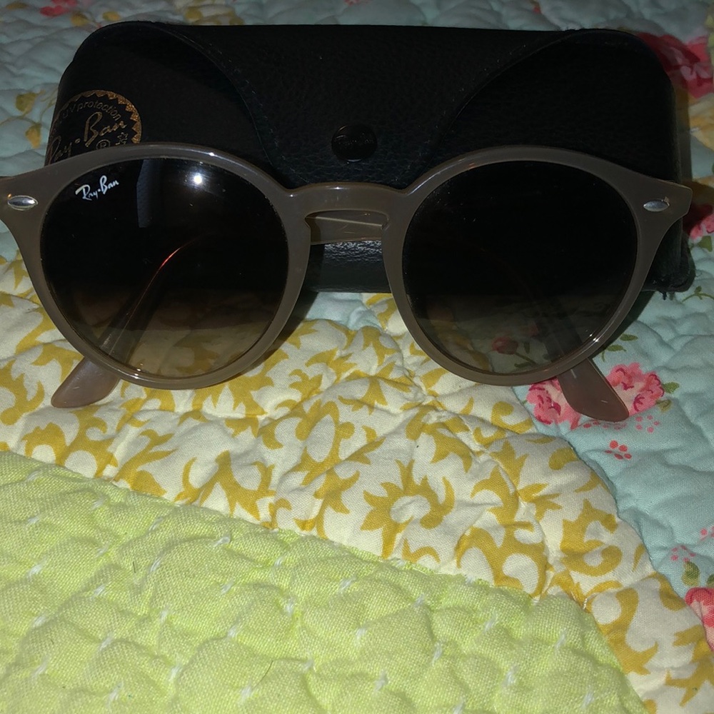 Ray-ban sunglasses - Picture 5 of 8